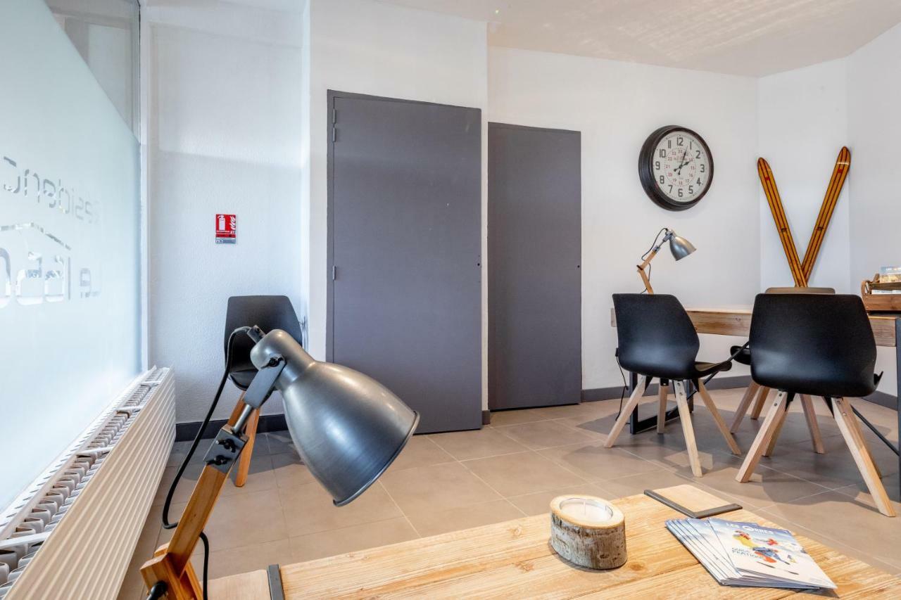 Le 1650 By Infini Mountain Aparthotel Les Orres Luaran gambar